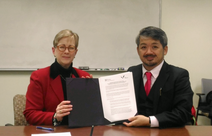 Penn ELP/LPS signs MOU with Meiji University
